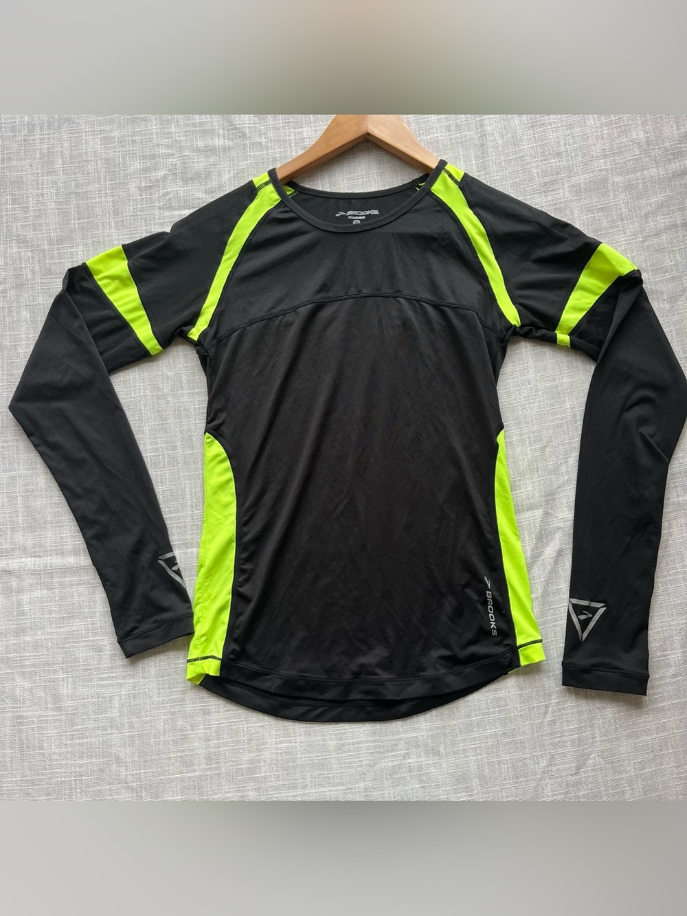 Brooks Hi-Vis Silk-Weight Black & Neon Running/Cycling Shirt